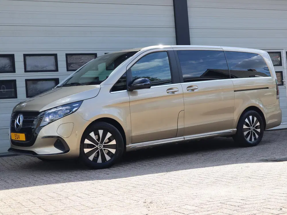 Mercedes-Benz EQV 300 90 kWh L2 uit 2025, foto 10