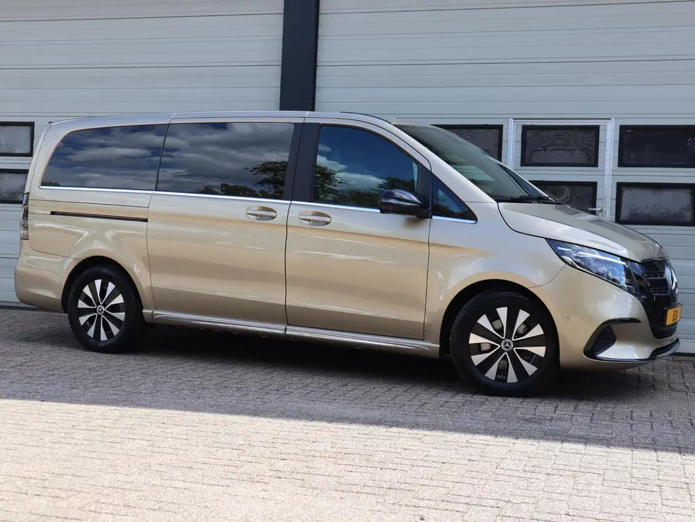 Mercedes-Benz EQV 300 90 kWh L2 uit 2025, foto 11