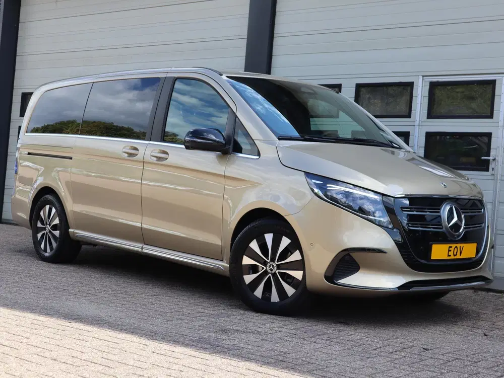 Mercedes-Benz EQV 300 90 kWh L2 uit 2025, foto 2