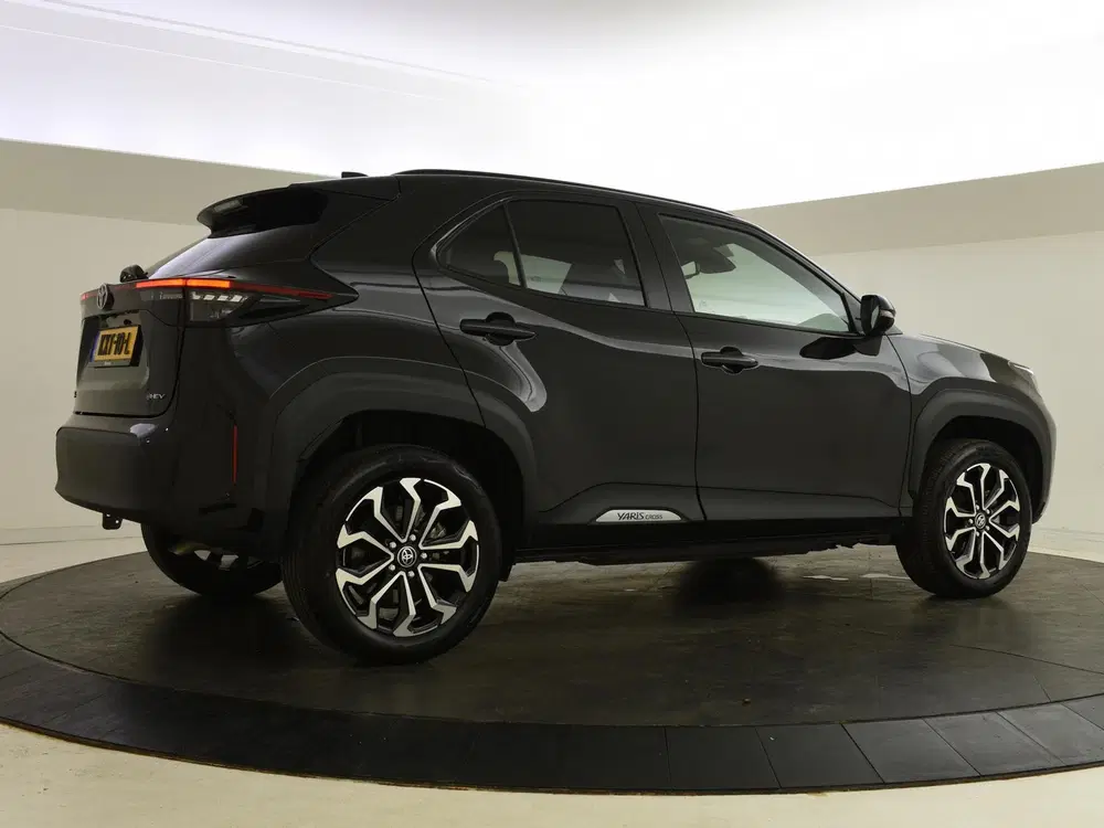 Toyota Yaris Cross 1.5 Hybrid 115 Business Plus uit 2026, foto 2