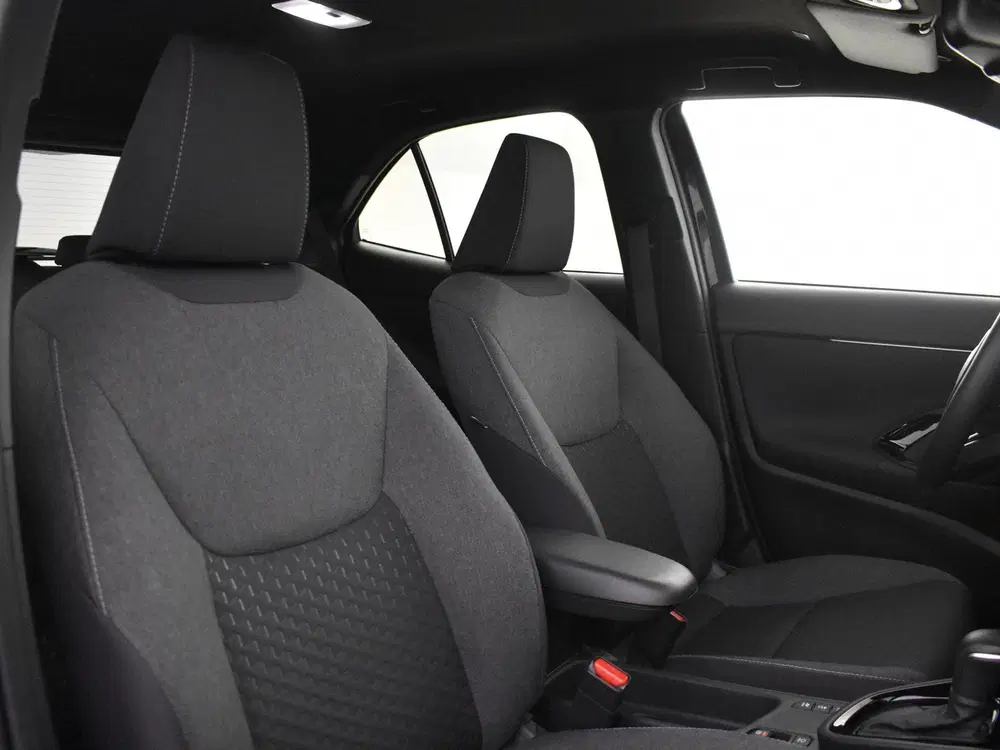 Toyota Yaris Cross 1.5 Hybrid 115 Business Plus uit 2026, foto 4
