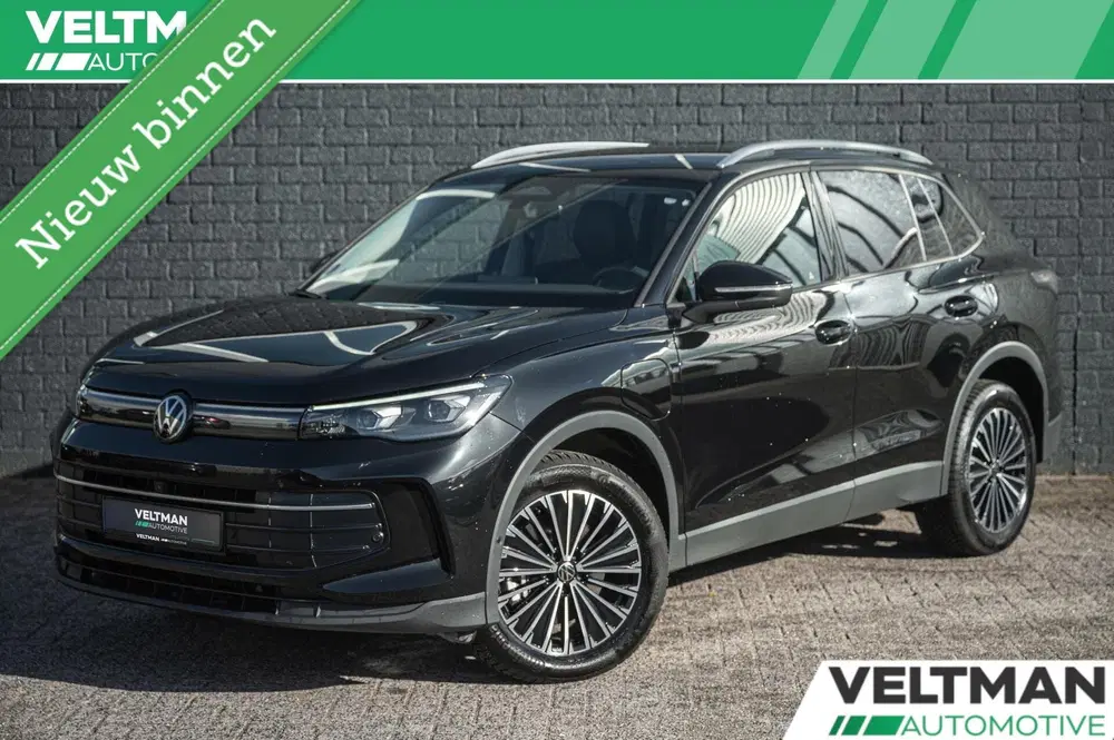 Volkswagen Tiguan 1.5 eHybrid Life Edition TREKHAAK ACC 360 uit 2025