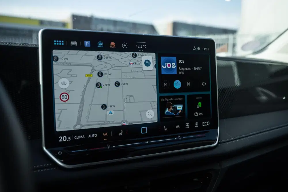 Volkswagen Tiguan 1.5 eHybrid Life Edition TREKHAAK ACC 360 uit 2025, foto 12