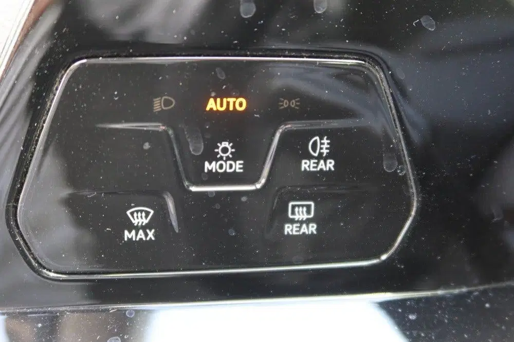 Volkswagen Golf 1.0 eTSI Life AUTOMAAT 110pk Clima uit 2024, foto 15