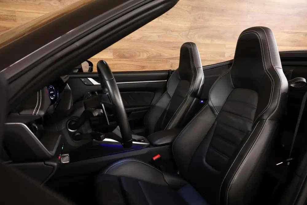Porsche 911 3.8 Turbo S uit 2023, foto 8