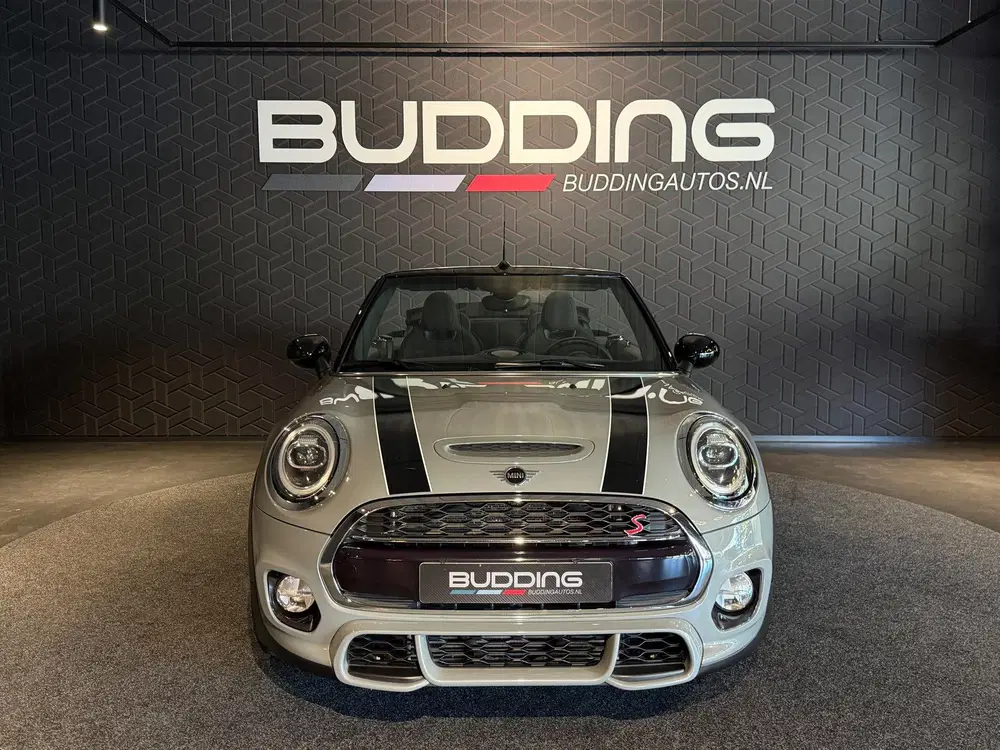 Mini Cabrio 2.0 Cooper S Knightsbridge Edition uit 2019, foto 2