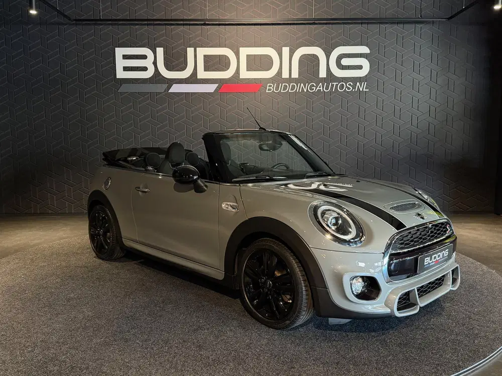 Mini Cabrio 2.0 Cooper S Knightsbridge Edition uit 2019, foto 3