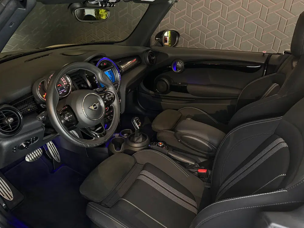 Mini Cabrio 2.0 Cooper S Knightsbridge Edition uit 2019, foto 9