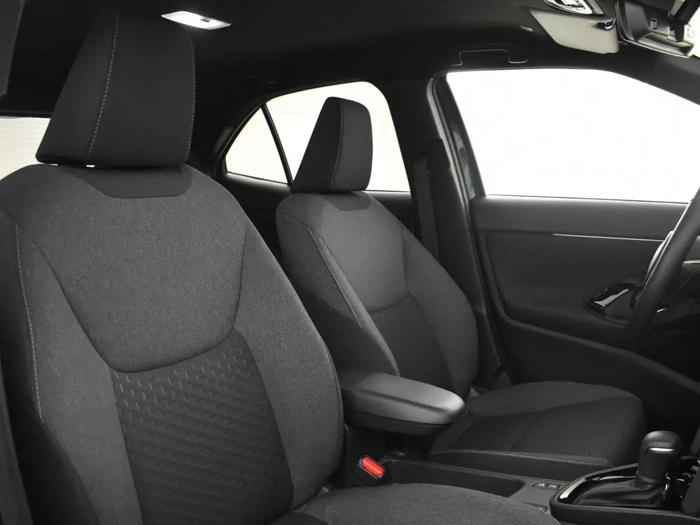 Toyota Yaris Cross 1.5 Hybrid 115 Business Plus uit 2026, foto 4