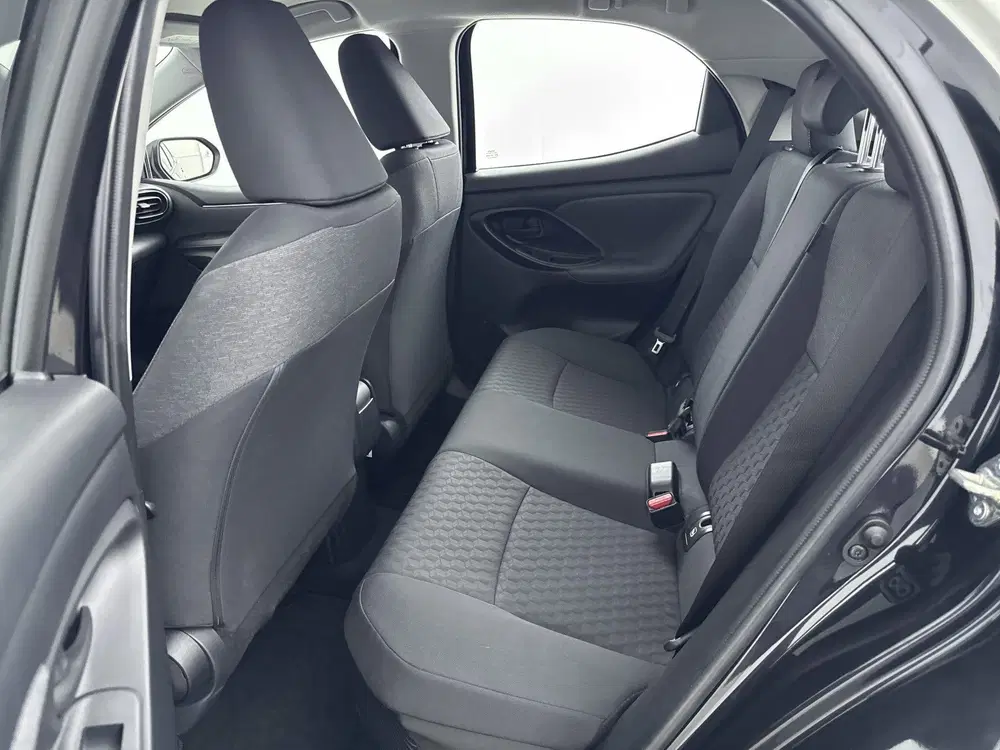Toyota Yaris 1.5 Hybrid Dynamic Bi-Tone uit 2021, foto 15