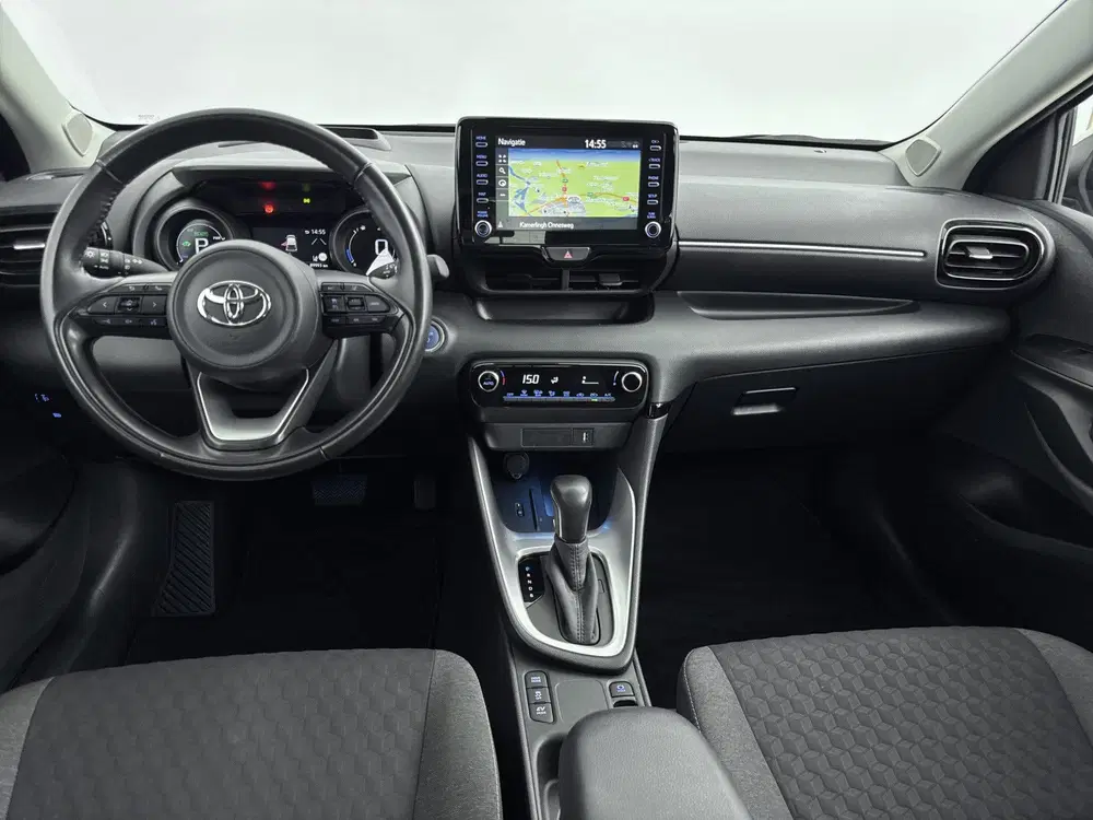Toyota Yaris 1.5 Hybrid Dynamic Bi-Tone uit 2021, foto 4