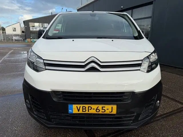 Citroën Jumpy Citroen Jumpy 1.6 BlueHDI 95 M Club uit 2019, foto 2