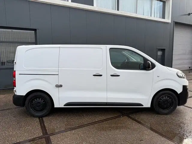 Citroën Jumpy Citroen Jumpy 1.6 BlueHDI 95 M Club uit 2019, foto 8