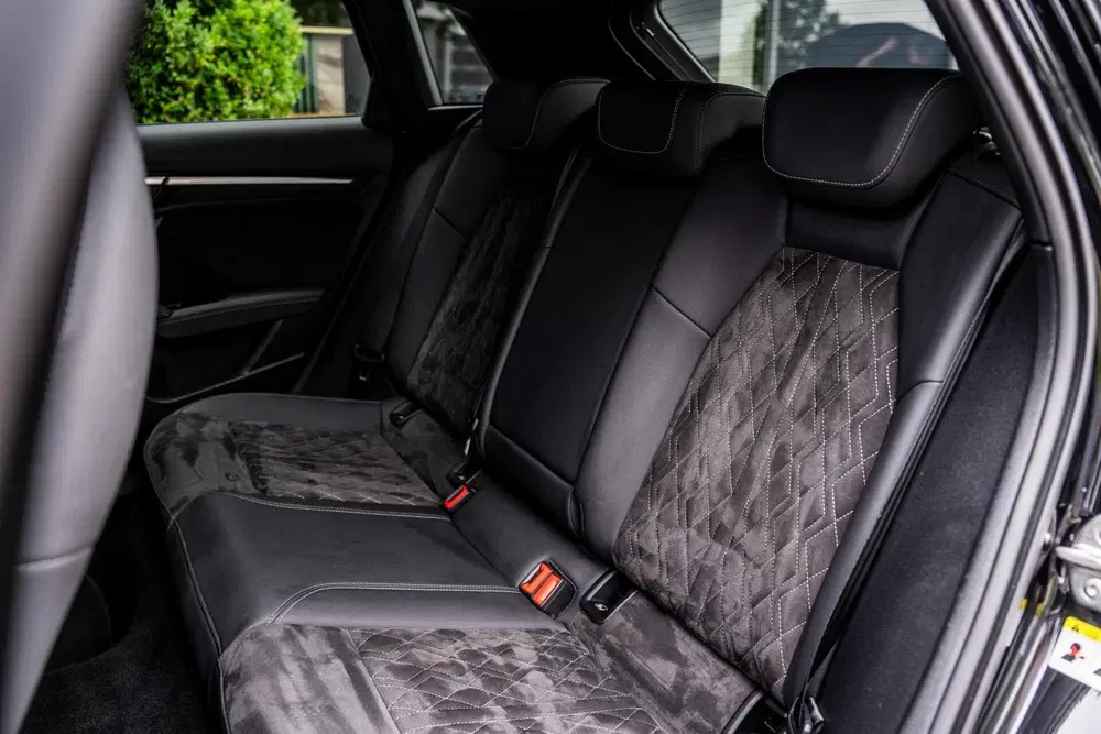 Audi A3 40 TFSI e S-Line uit 2021, foto 14
