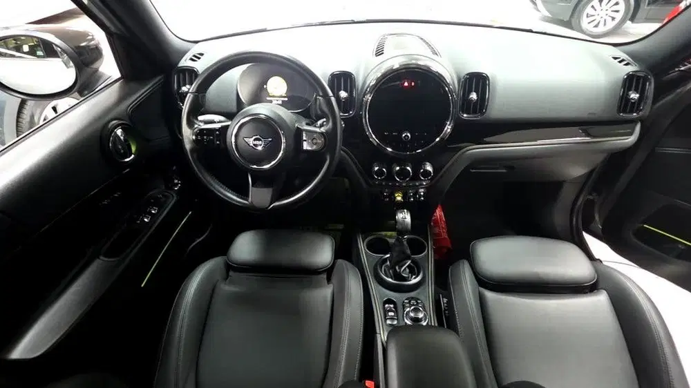 Mini Countryman 1.5S E ALL4 Chili Leder uit 2023, foto 3