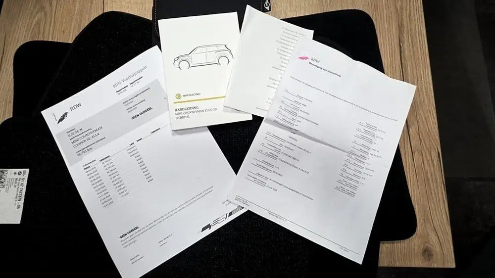 Mini Countryman 1.5S E ALL4 Chili Leder uit 2023, foto 4