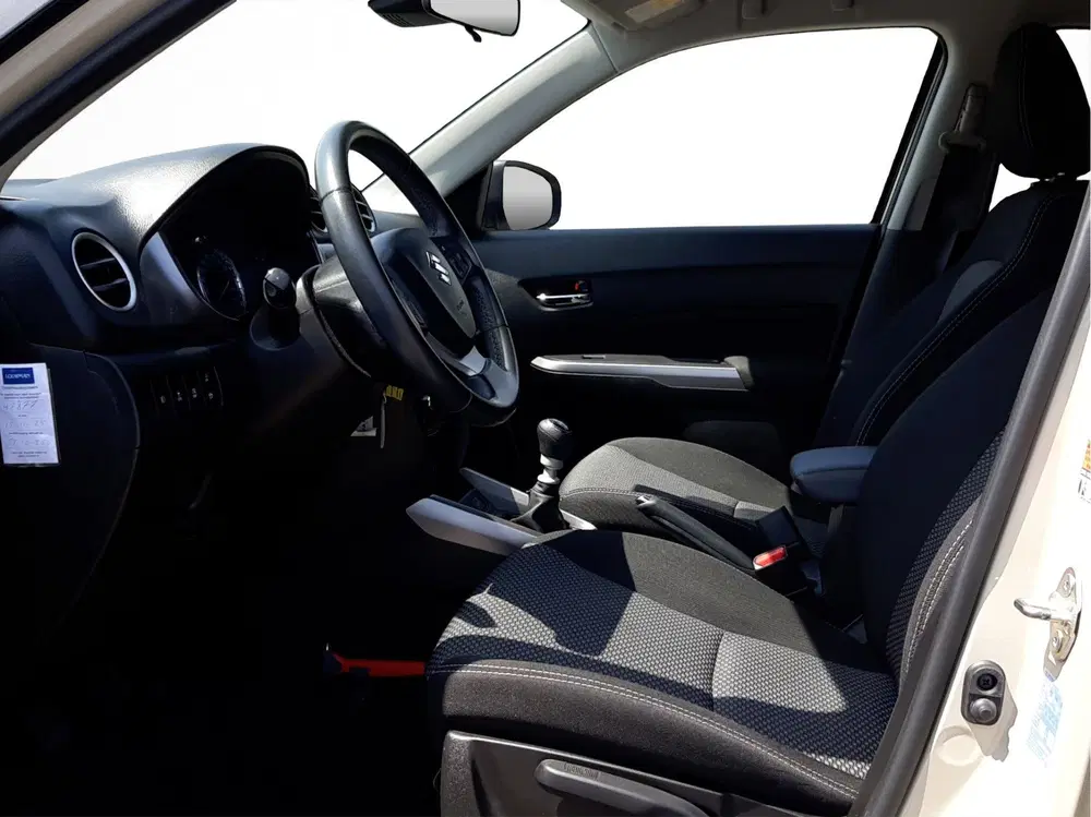 Suzuki Vitara 1.4 Boosterjet Select Smart Hybrid uit 2021, foto 12