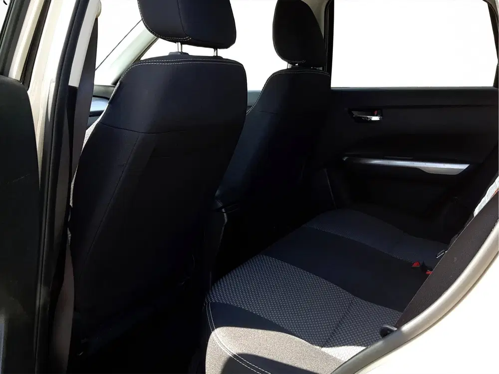 Suzuki Vitara 1.4 Boosterjet Select Smart Hybrid uit 2021, foto 13