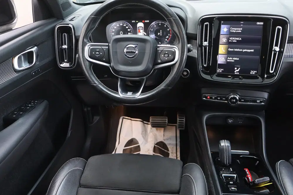 Volvo XC40 1.5 T3 R-Design NL-Auto Panoramadak I Came uit 2019, foto 5