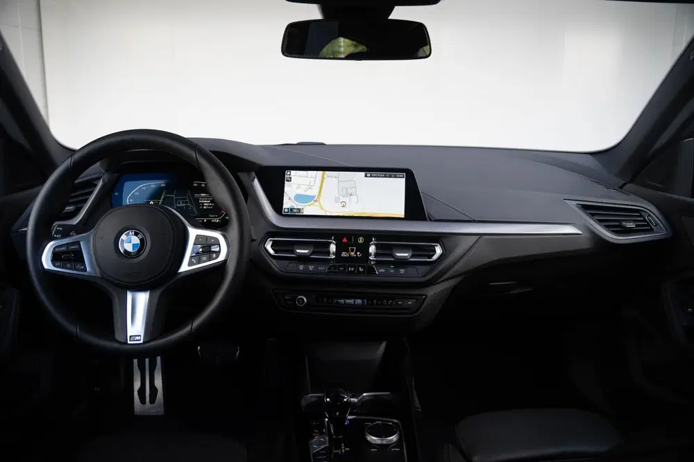BMW 2-serie Gran Coupé uit 2023, foto 9