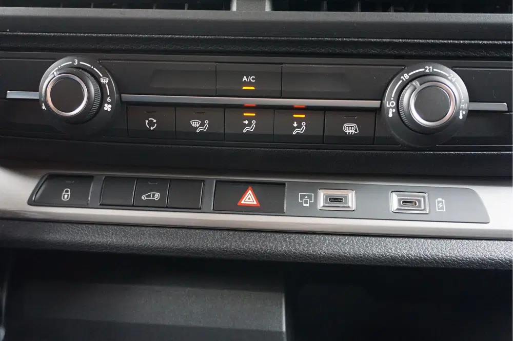Citroën Jumpy 2.0D 145PK L3H1 Dubbel Cabine BPM VRIJ App uit 2024, foto 13