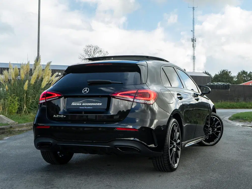 Mercedes-Benz A-Klasse Mercedes A-klasse 250 e AMG uit 2020, foto 11