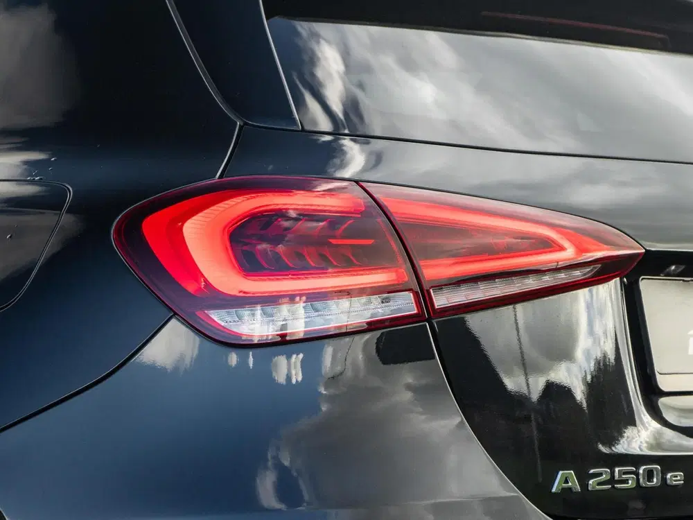 Mercedes-Benz A-Klasse Mercedes A-klasse 250 e AMG uit 2020, foto 14