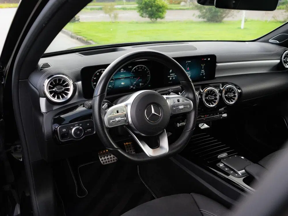 Mercedes-Benz A-Klasse Mercedes A-klasse 250 e AMG uit 2020, foto 3
