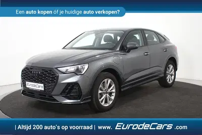 Audi Q3 45 TFSI e S-tronic S-Line (bj 2024) uit 2024