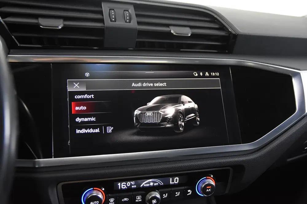 Audi Q3 45 TFSI e S-tronic S-Line (bj 2024) uit 2024, foto 15