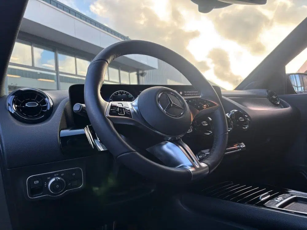 Mercedes-Benz B-Klasse 250E AUTOMAAT LUXURY LINE NAVI PDC-CA uit 2025, foto 13