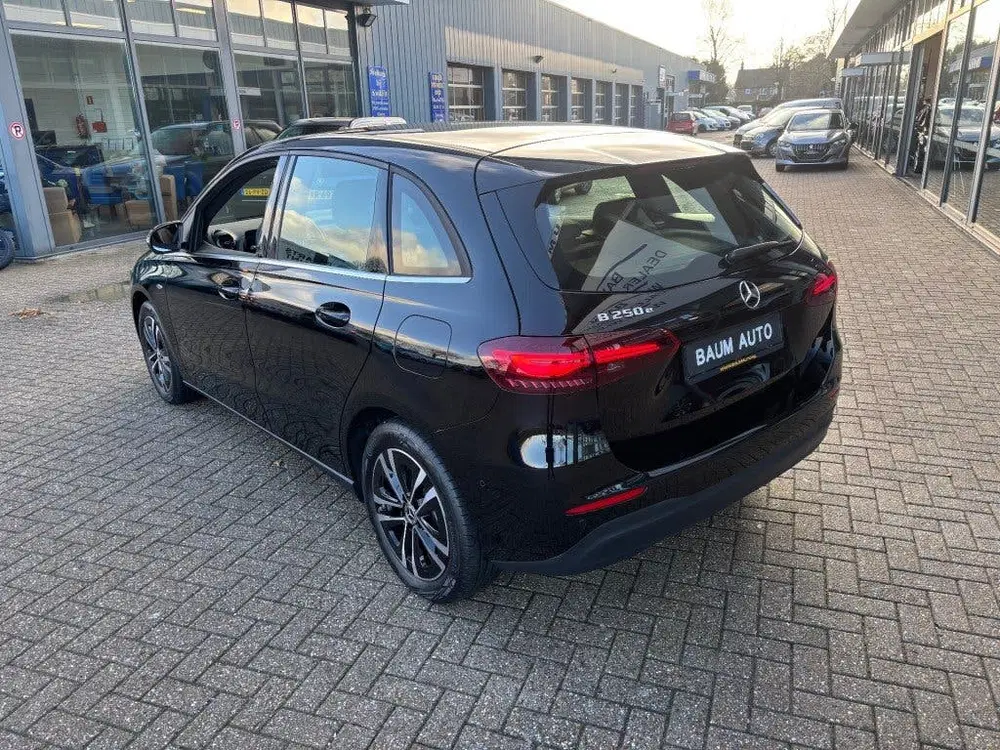 Mercedes-Benz B-Klasse 250E AUTOMAAT LUXURY LINE NAVI PDC-CA uit 2025, foto 6