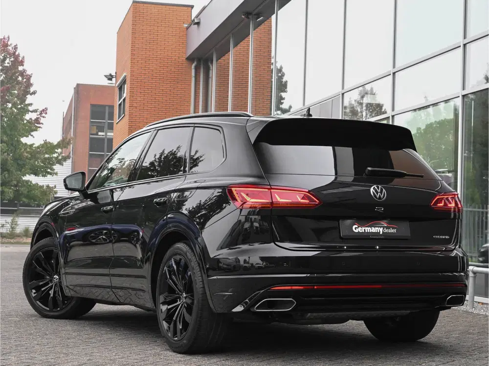 Volkswagen Touareg 3.0 TSi eHybrid 4MOTION R Pano Lucht Lede uit 2022, foto 2