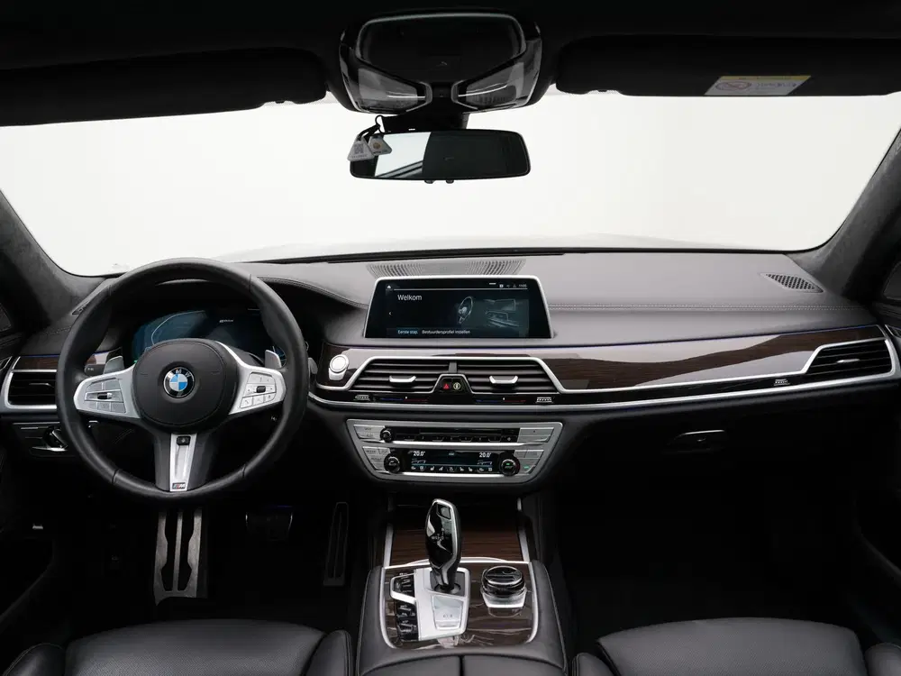 BMW 7-serie 745e High Executive uit 2022, foto 13