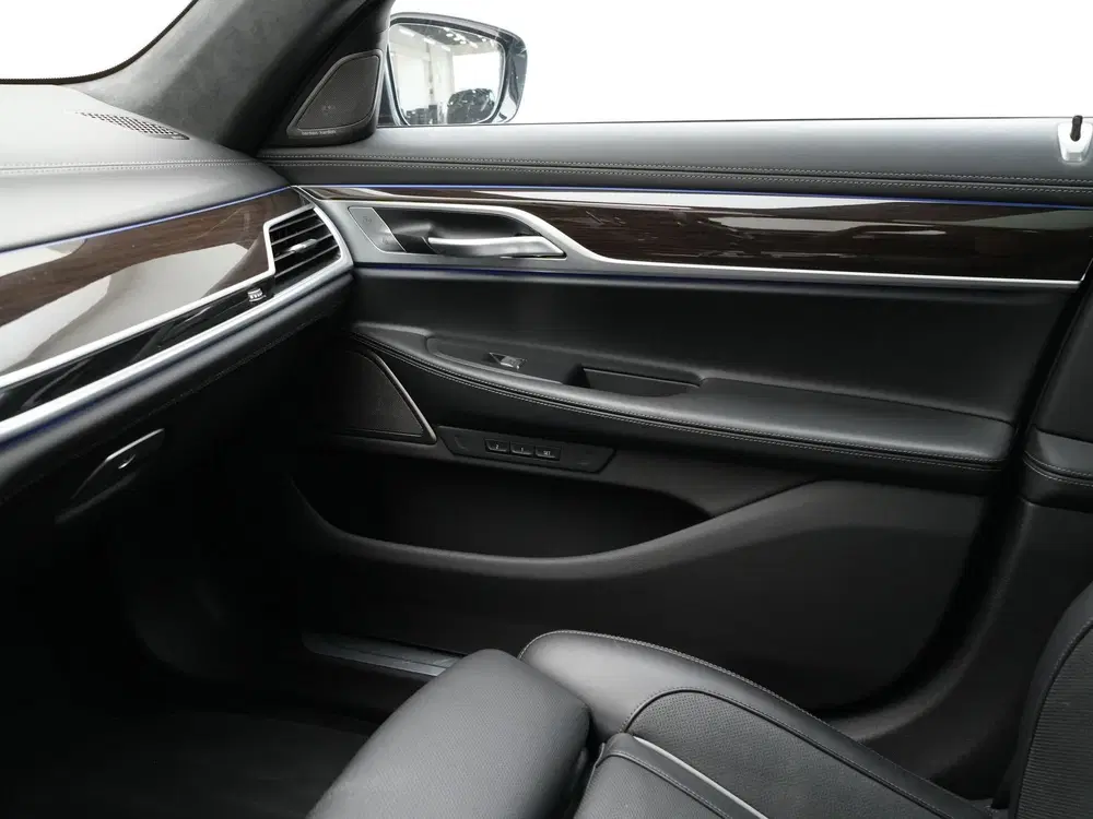 BMW 7-serie 745e High Executive uit 2022, foto 15