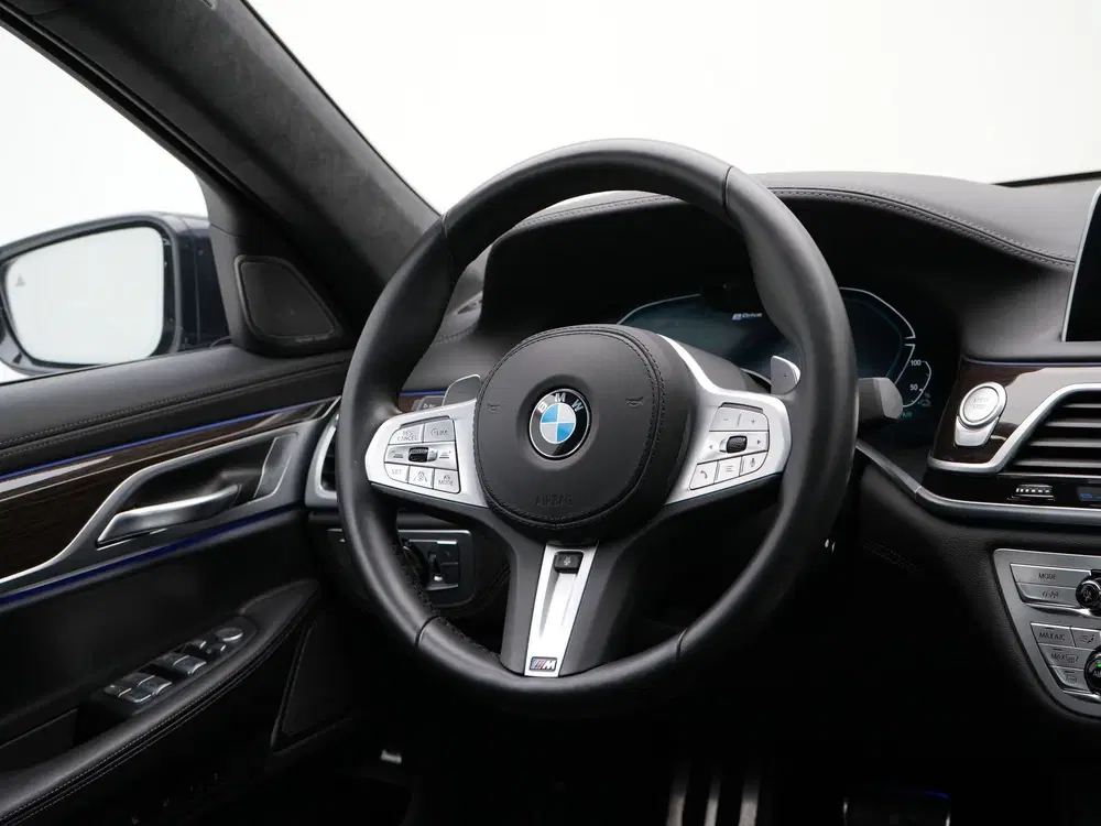 BMW 7-serie 745e High Executive uit 2022, foto 2