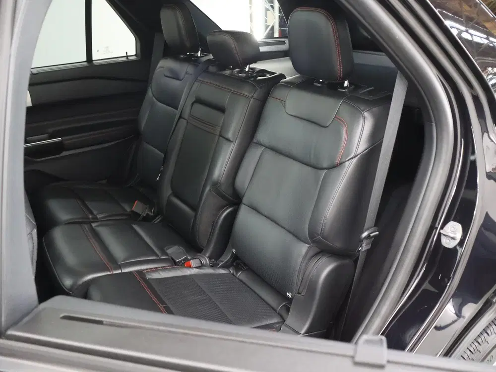 Ford Explorer 3.0 V6 EcoBoost PHEV ST-Line uit 2024, foto 13