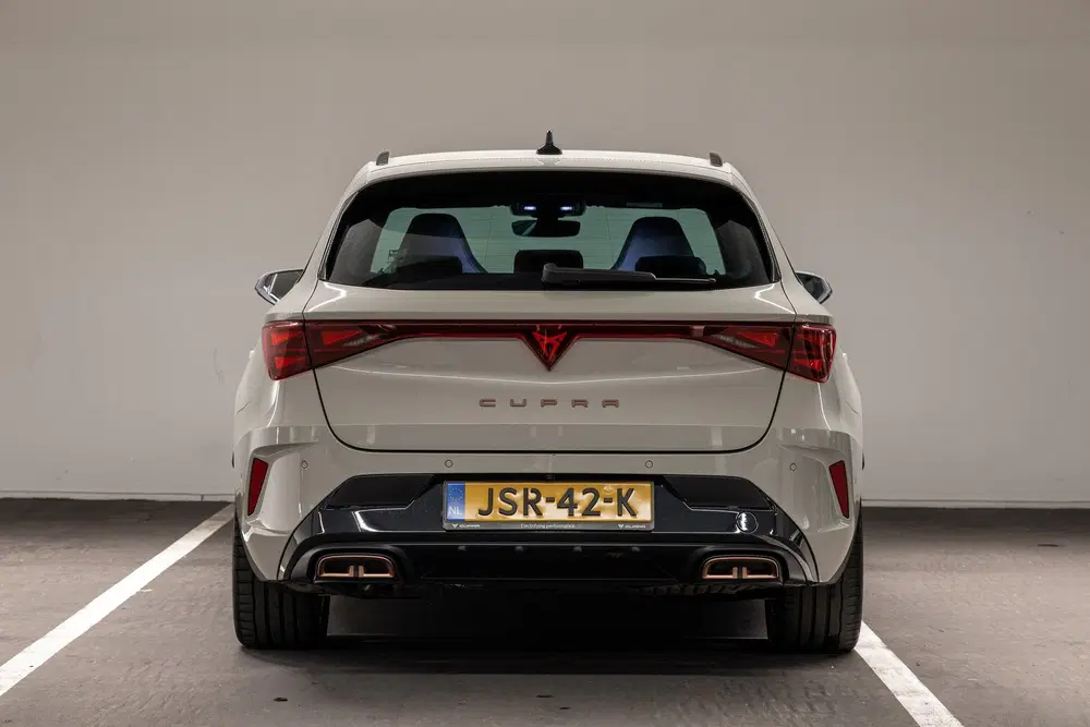 Cupra Leon 1.5 TSI e-Hybrid 272PK VZ Performanc uit 2026, foto 4