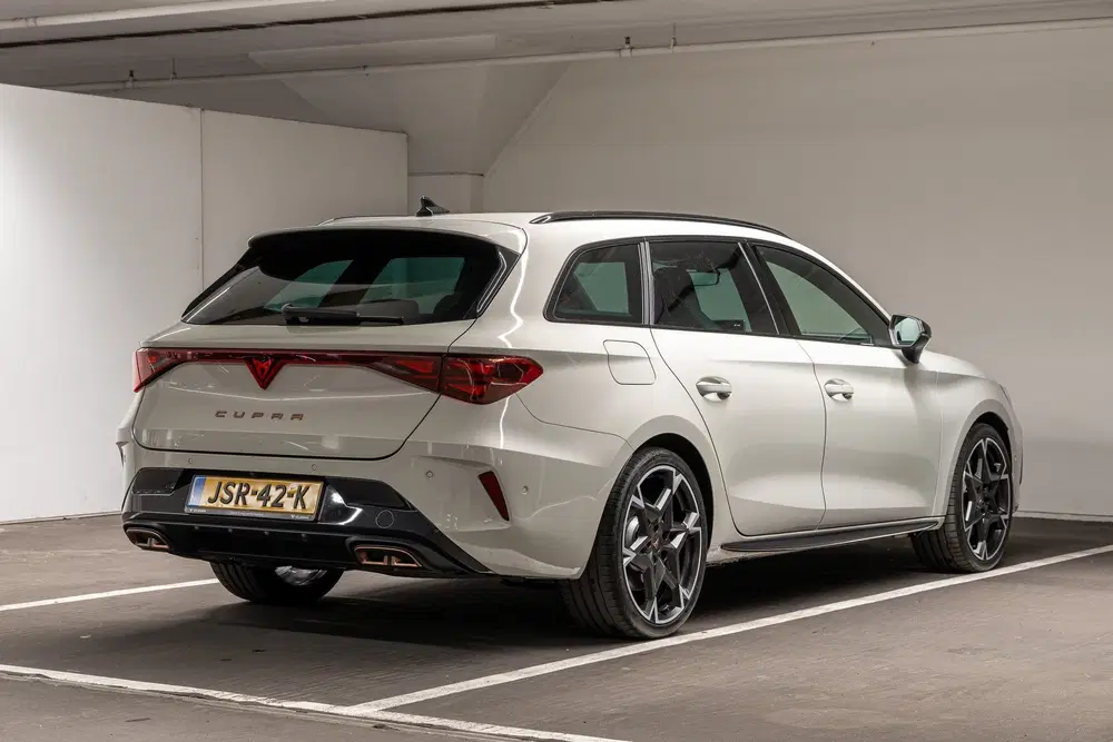 Cupra Leon 1.5 TSI e-Hybrid 272PK VZ Performanc uit 2026, foto 5