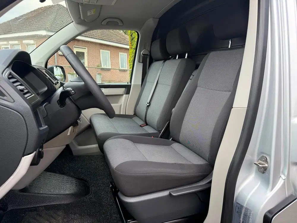 Volkswagen Transporter 2.0 TDI L1H1 euro 6 navi airco cruise uit 2019, foto 9