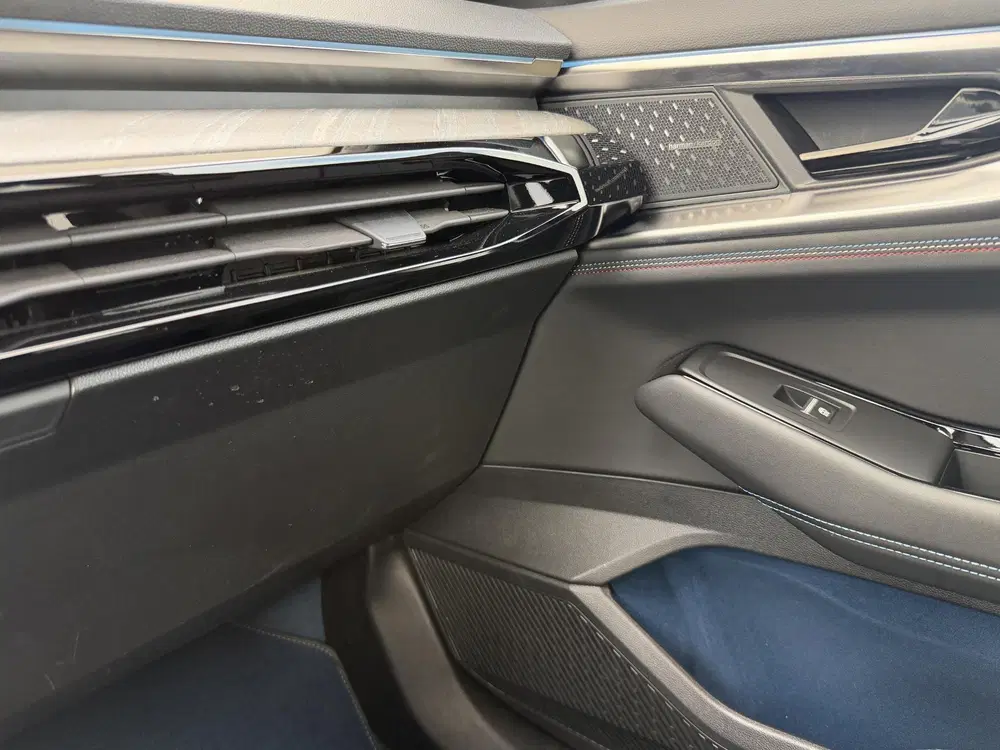 Renault Rafale 1.2 E-Tech 4x4 plug-in hybrid 300 atelier uit 2025, foto 10
