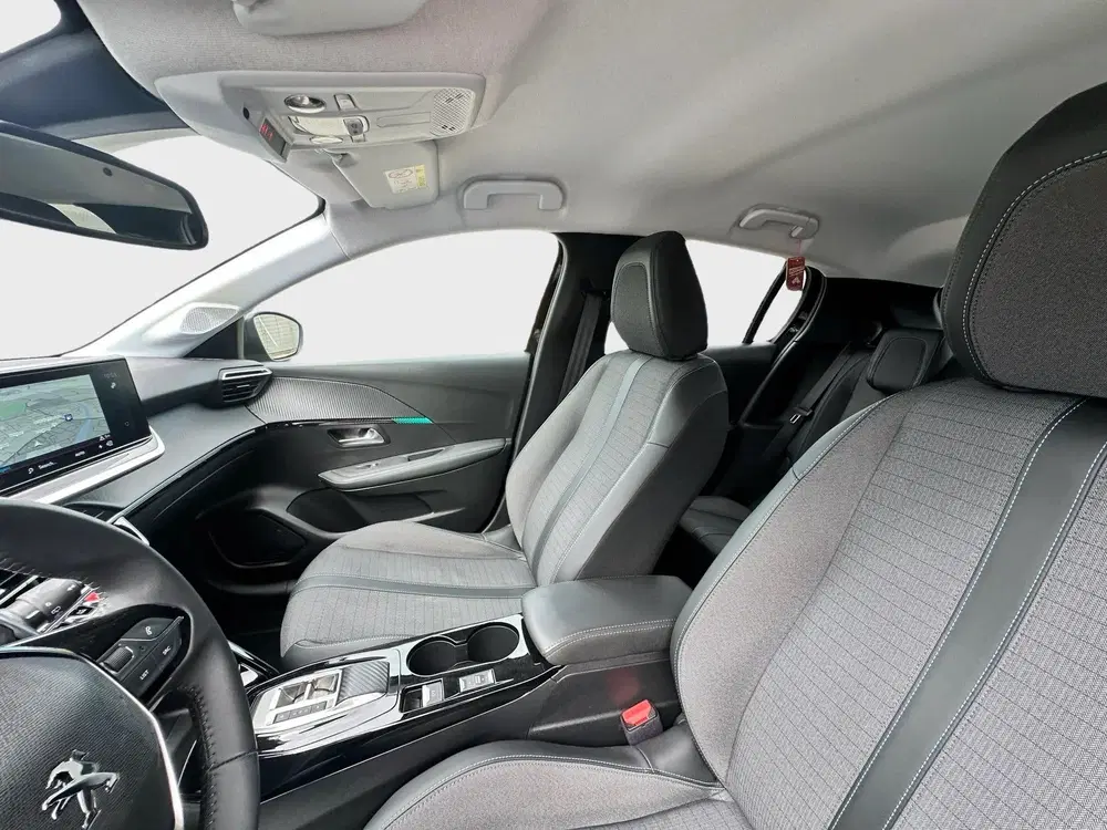 Peugeot 208 1.2 PureTech Allure Pack Navi Camera 16" l uit 2023, foto 13