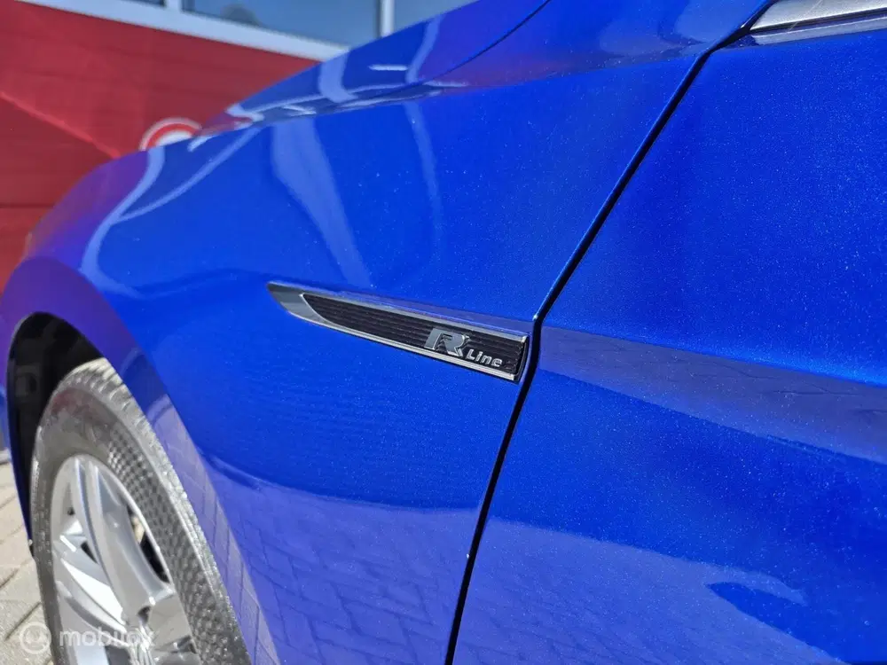 Volkswagen Passat Variant 1.5 TSI R-Line uit 2020, foto 11