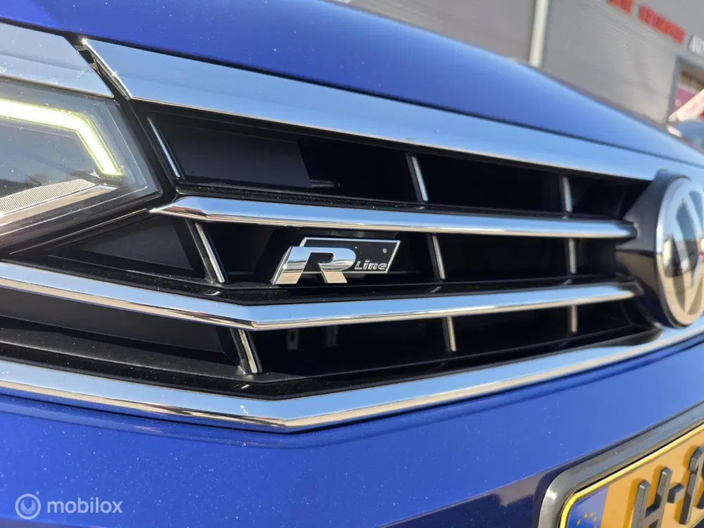 Volkswagen Passat Variant 1.5 TSI R-Line uit 2020, foto 12