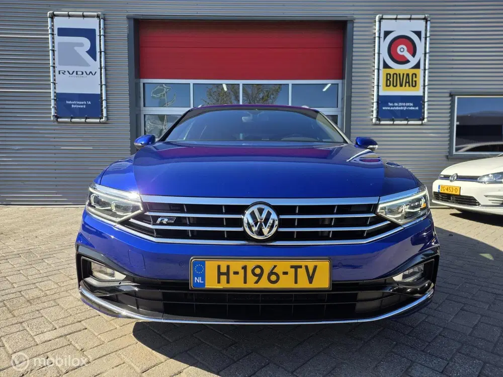 Volkswagen Passat Variant 1.5 TSI R-Line uit 2020, foto 2
