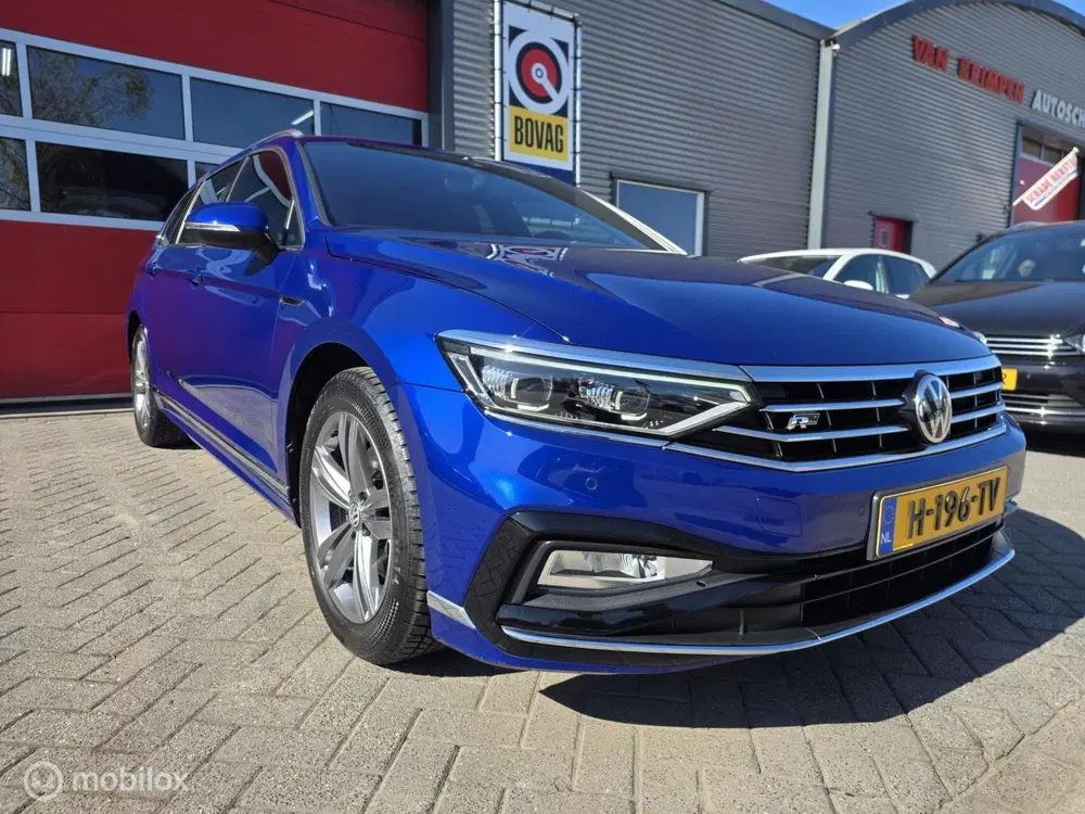 Volkswagen Passat Variant 1.5 TSI R-Line uit 2020, foto 3