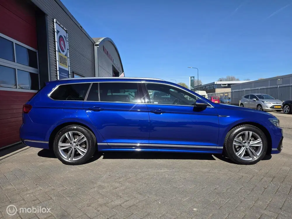 Volkswagen Passat Variant 1.5 TSI R-Line uit 2020, foto 4
