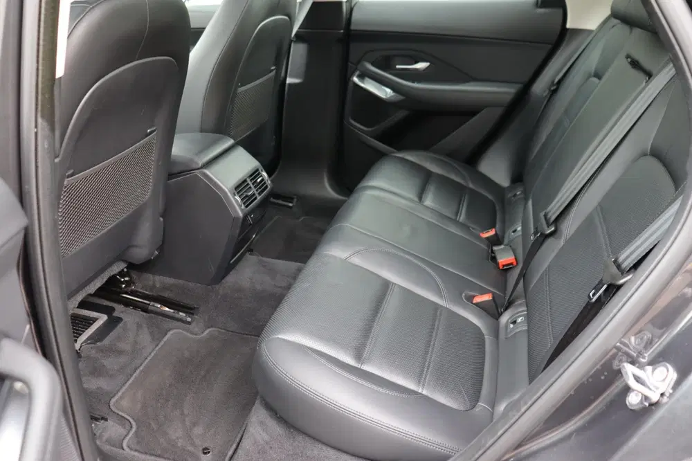 Jaguar E-Pace 1.5 P160 S orgNL leer+el camera's trekhaak uit 2021, foto 11