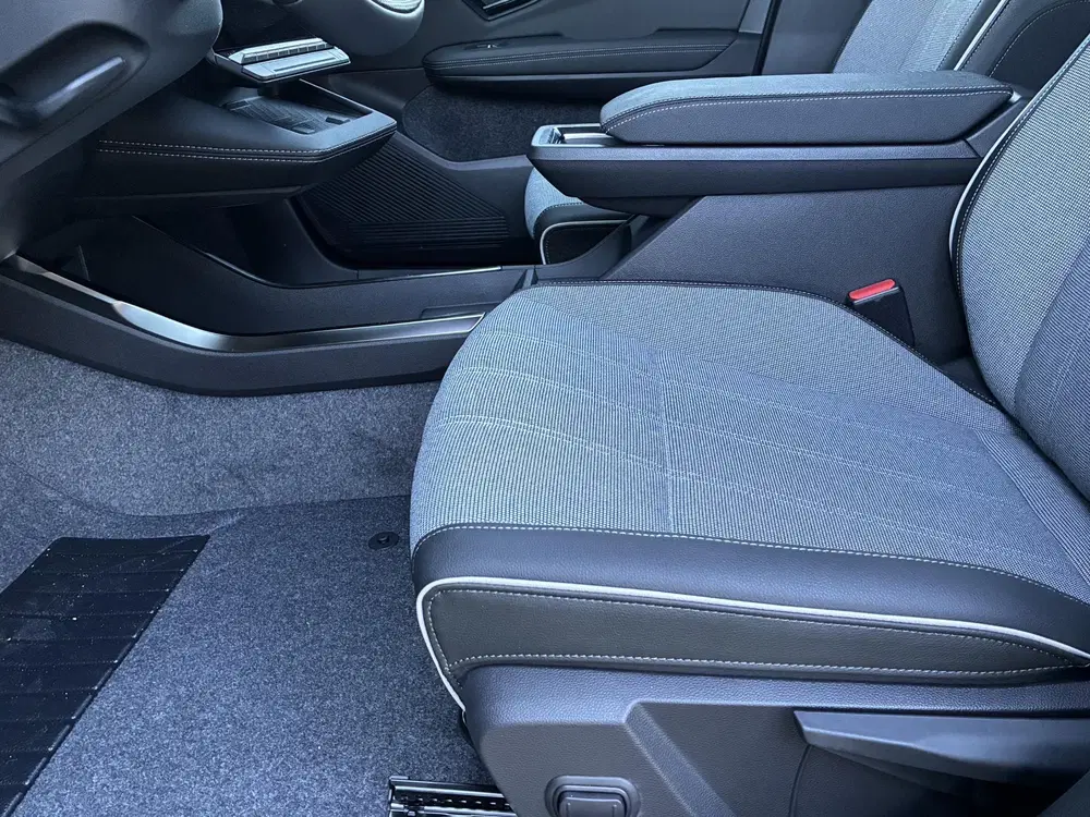 Mitsubishi Eclipse Cross Intense+ LongRange 89 kWh 22kW Nieu uit 2026, foto 12