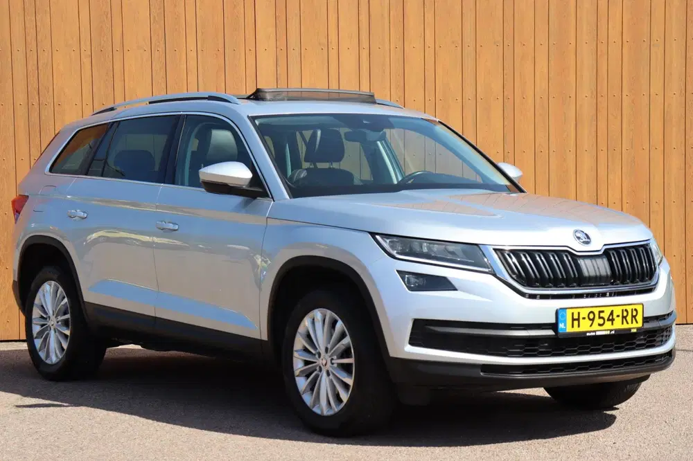 Skoda Kodiaq 1.5 TSI Bus.Ed orgNL schuifdak h.leer+vw c uit 2020, foto 2